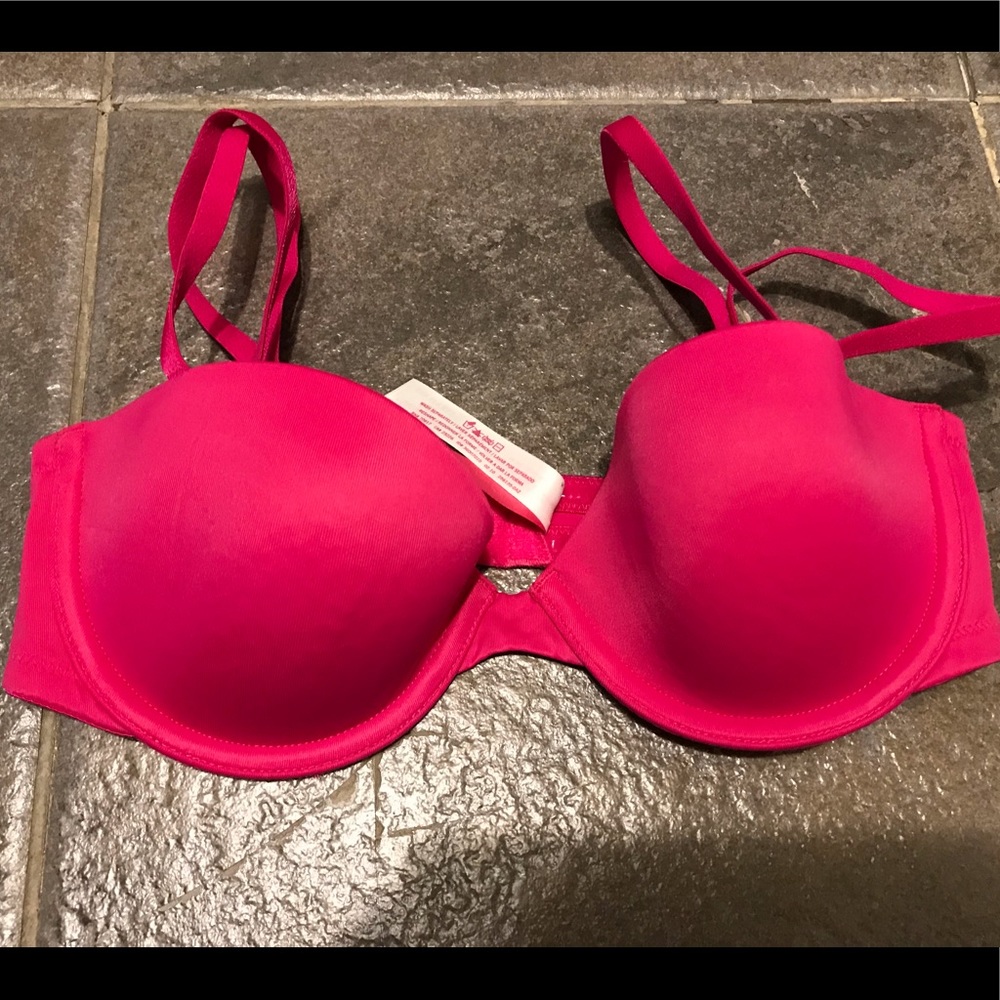 Victoria Secrets PINK Strapless 32A bra